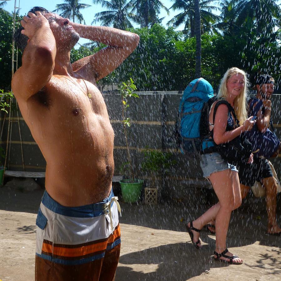 Gipsy Backpackers Albergue Gili Trawangan Exterior foto
