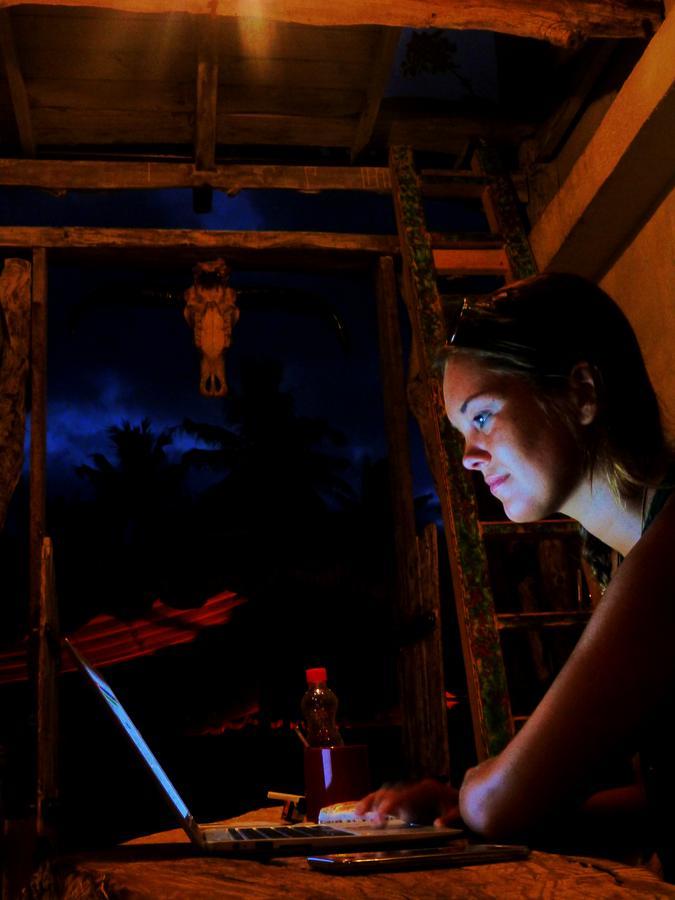 Gipsy Backpackers Albergue Gili Trawangan Exterior foto